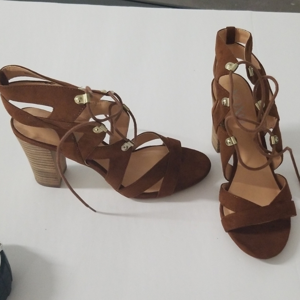 Xoxo size 8.5 Barnie